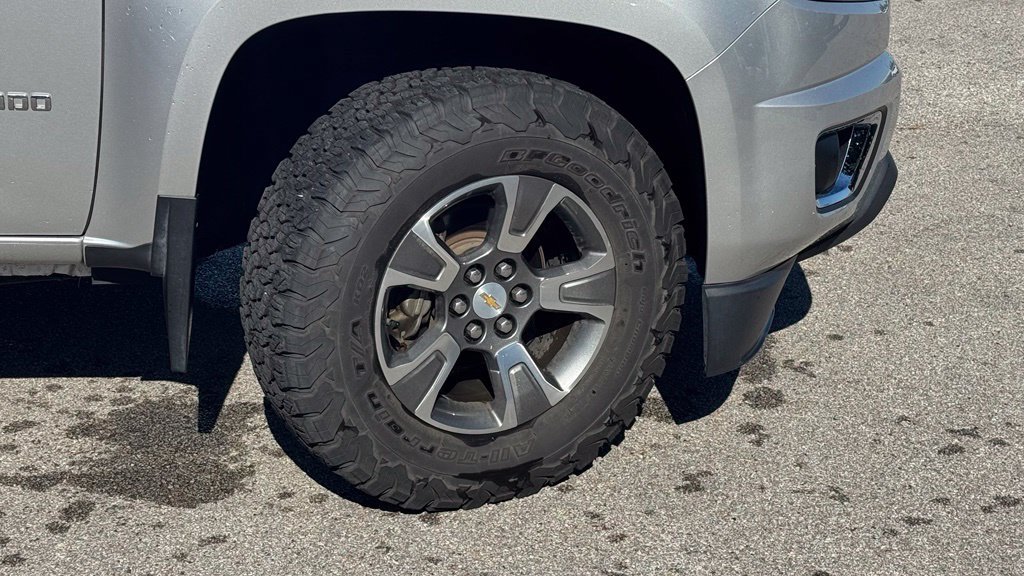 Used 2017 Chevrolet Colorado Z71 AWD/4WD image 5