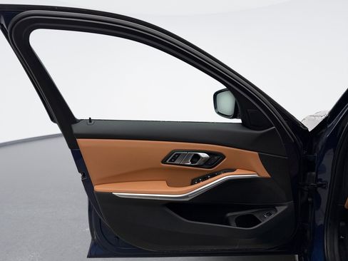 Used 2023 BMW 330i xDrive Sedan w/ Driving Assistance Package image 9