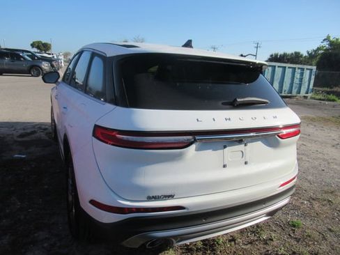 Used 2023 Lincoln Corsair FWD image 4