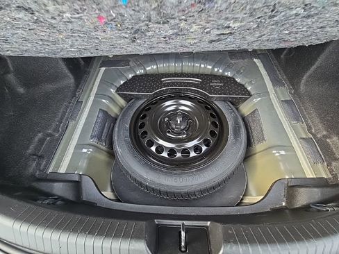 Used 2022 Chevrolet Malibu RS image 36