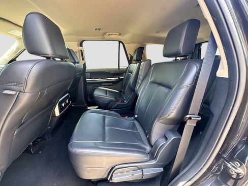 Used 2024 Ford Expedition XLT AWD/4WD image 25