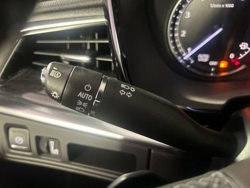 Used 2023 Cadillac XT5 Premium Luxury AWD/4WD image 18