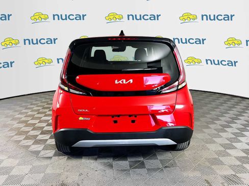 Used 2023 Kia Soul LX image 6