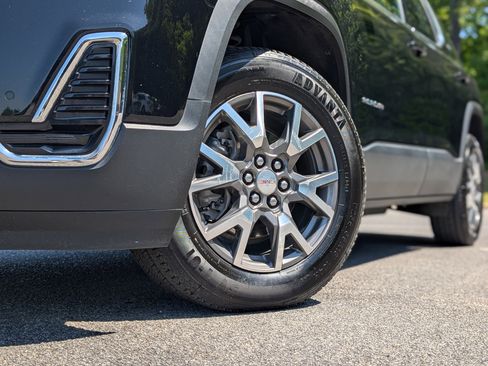 Used 2023 GMC Acadia SLE FWD image 33