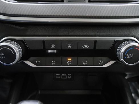 Used 2024 Nissan Altima 2.5 SR FWD image 18