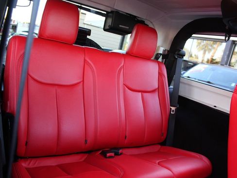 Used 2014 Jeep Wrangler Rubicon image 29