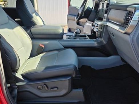 Used 2025 Ford F150 Lariat AWD/4WD image 14