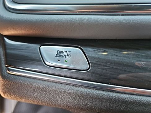 Used 2023 Buick Enclave Essence w/ Experience Buick Package image 16