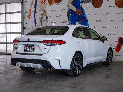 Used 2021 Toyota Corolla SE image 24