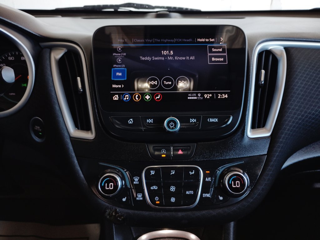 Used 2023 Chevrolet Malibu LT FWD image 32