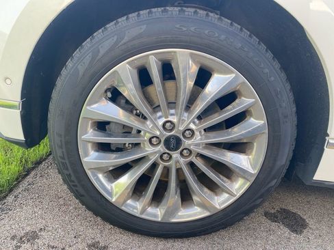 Used 2020 Ford Edge Titanium w/ Equipment Group 301A image 11