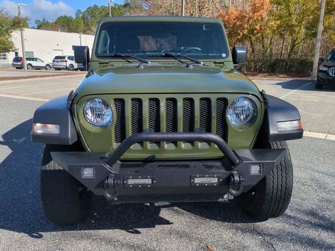 Used 2020 Jeep Wrangler Sport image 9