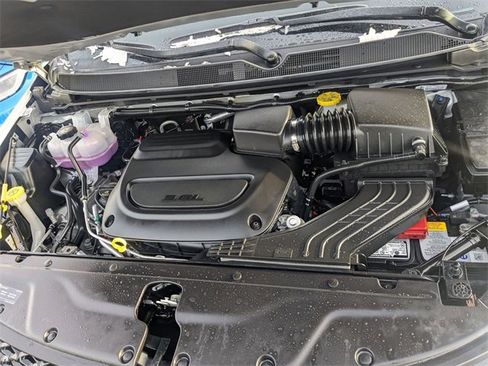 New 2026 Chrysler Pacifica Select image 36