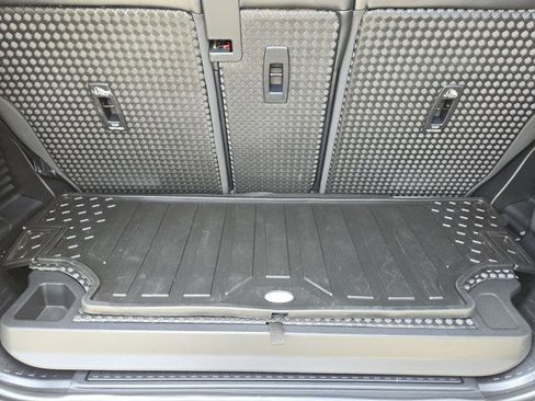 Used 2024 Land Rover Defender 90 S AWD/4WD image 31