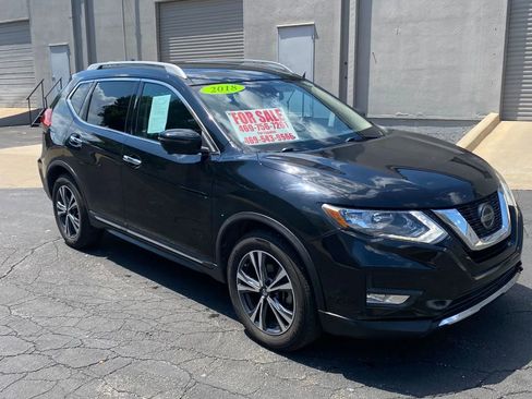 Used 2018 Nissan Rogue SL image 6