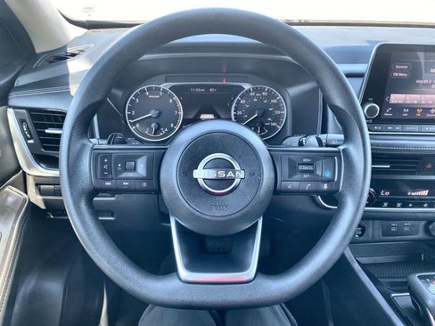 Used 2024 Nissan Rogue SV AWD/4WD image 14