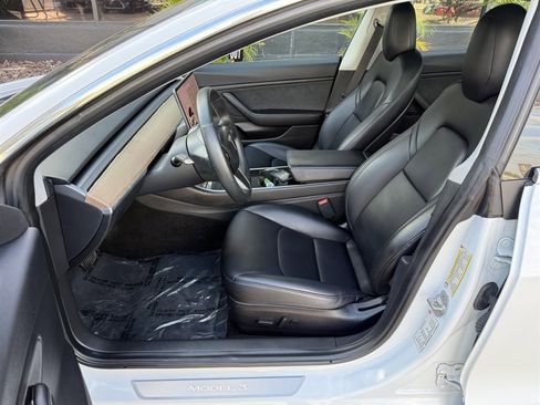 Used 2018 Tesla Model 3 Long Range RWD image 13
