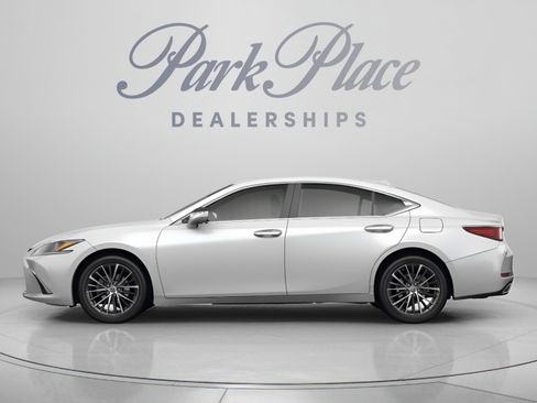 Used 2025 Lexus ES 350 w/ Premium Package FWD image 2