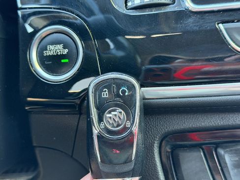 Used 2019 Buick Encore Essence AWD/4WD image 23