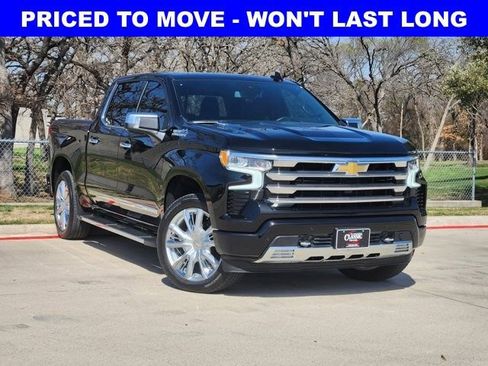 Used 2025 Chevrolet Silverado 1500 High Country w/ High Country Premium Package image 2