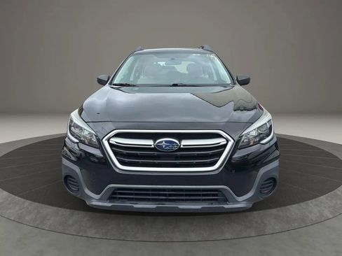 Used 2018 Subaru Outback 2.5i image 2