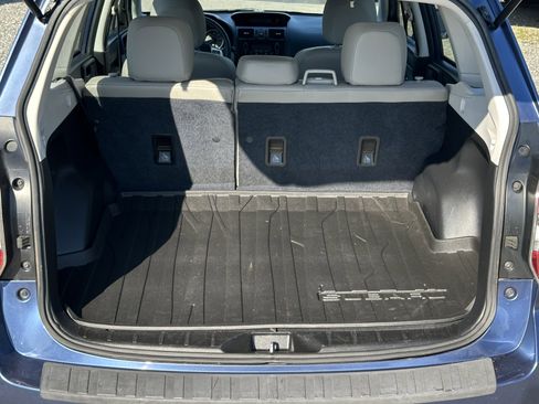 Used 2014 Subaru Forester 2.5i image 14