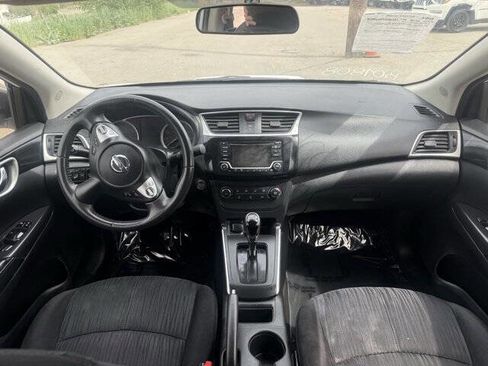 Used 2016 Nissan Sentra SV FWD image 9