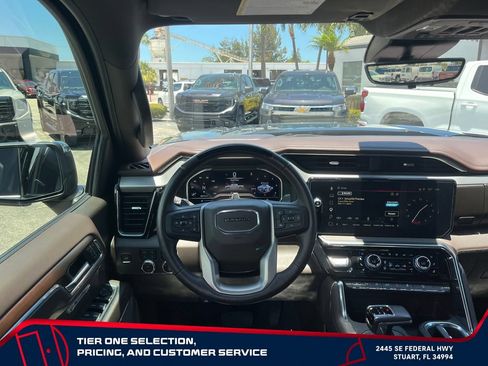 Used 2025 GMC Sierra 1500 Denali AWD/4WD image 32