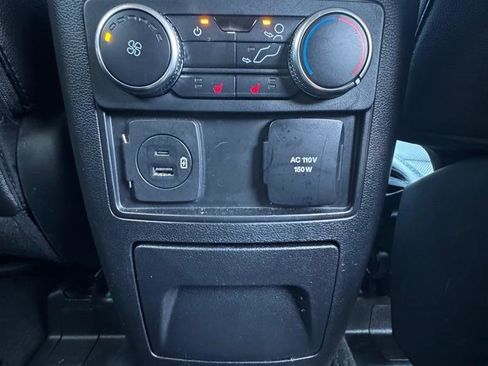 Used 2022 Ford Explorer Limited w/ Equipment Group 301A image 18
