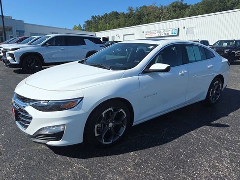 Used 2023 Chevrolet Malibu LT FWD image 4