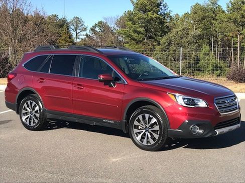 Used 2015 Subaru Outback 2.5i Limited image 2