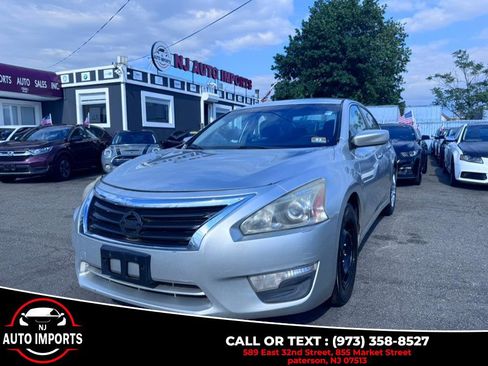 Used 2013 Nissan Altima 2.5 S image 1