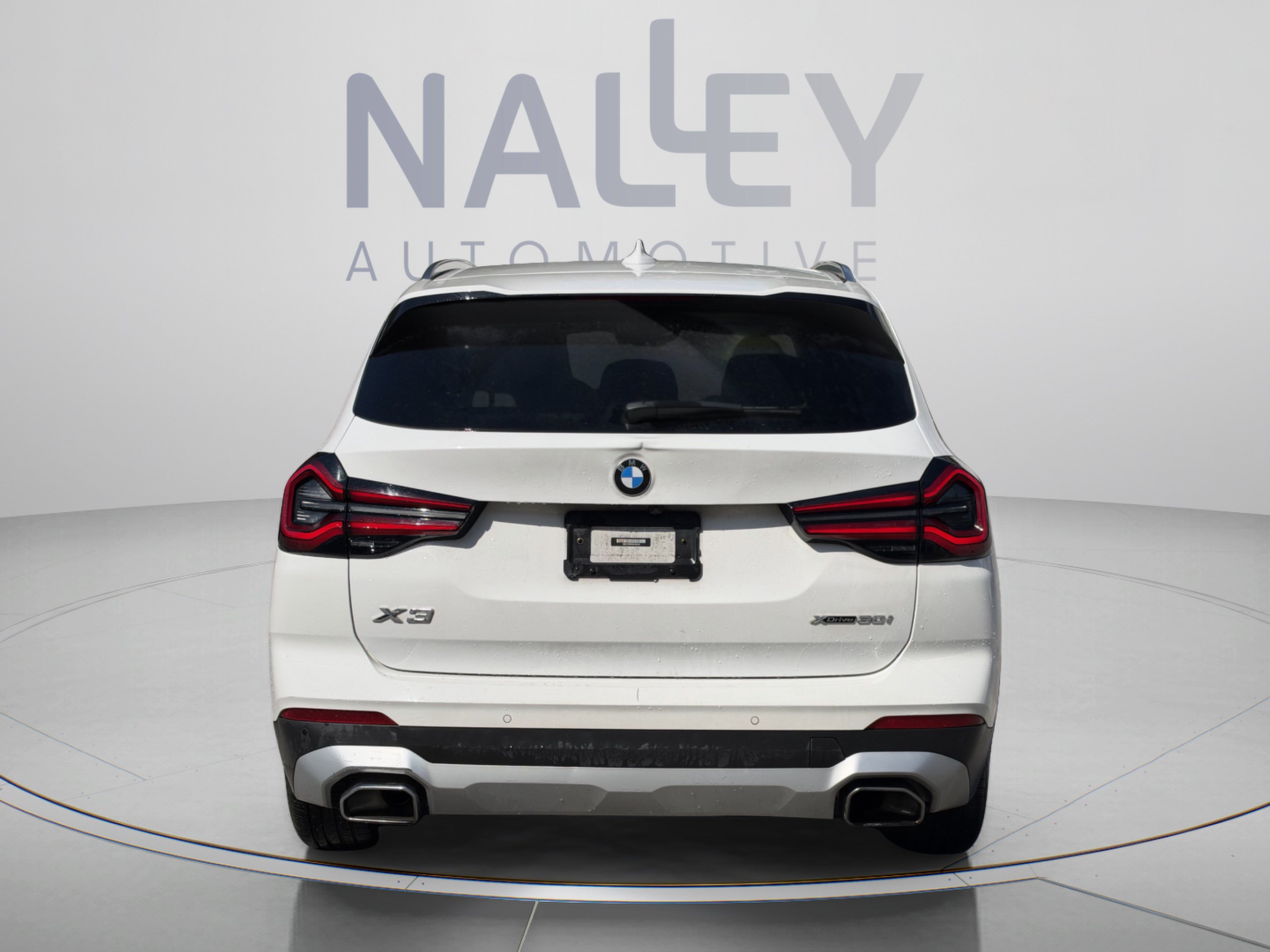 Used 2022 BMW X3 xDrive30i w/ Convenience Package w/ZPA AWD/4WD image 3