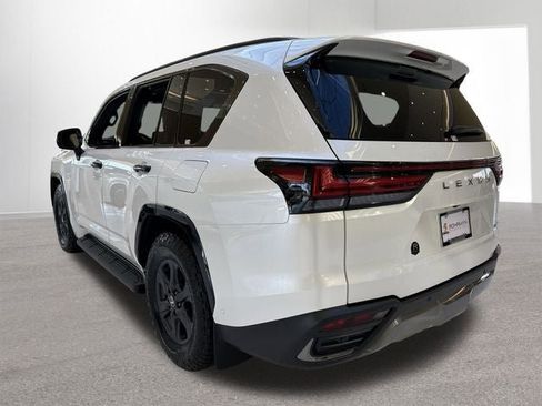 New 2025 Lexus LX 700h Overtrail image 32