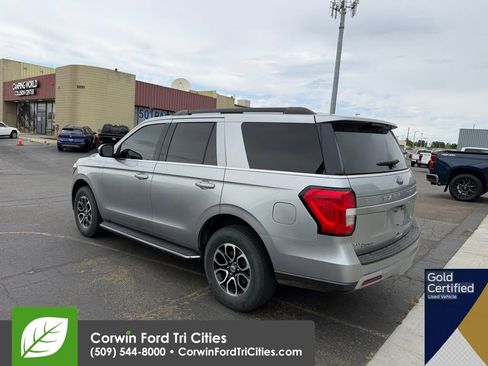 Used 2022 Ford Expedition XLT AWD/4WD image 9