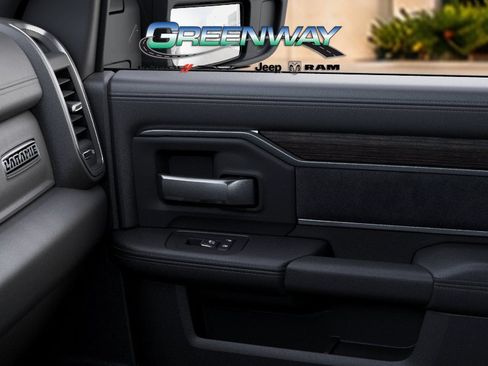 New 2026 RAM 2500 Laramie AWD/4WD image 25
