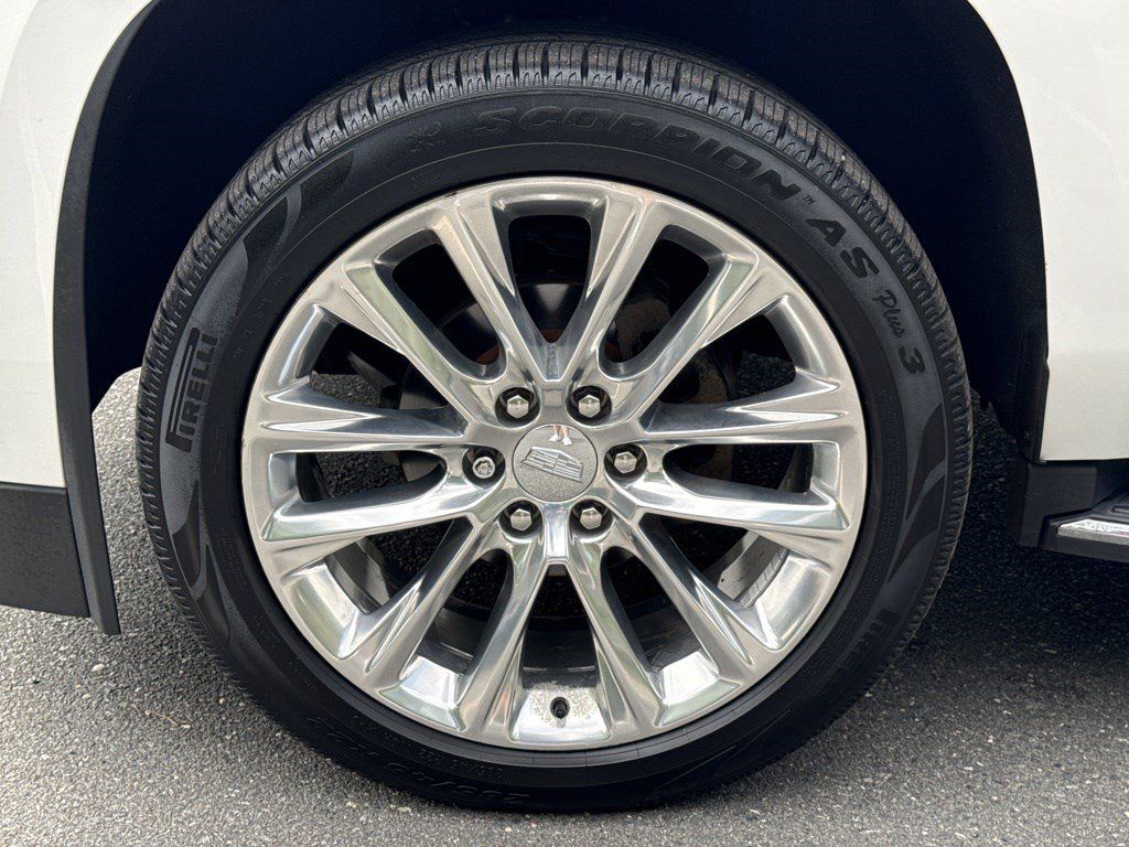 Used 2020 Cadillac Escalade Luxury AWD/4WD image 12