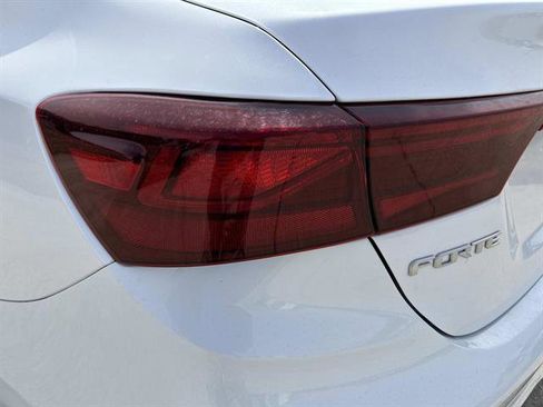 Used 2024 Kia Forte LXS image 11