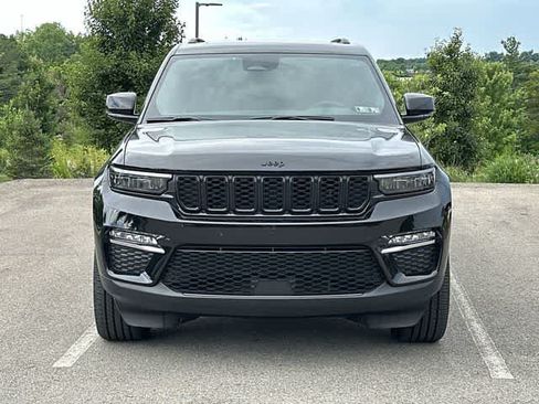 Used 2025 Jeep Grand Cherokee Altitude AWD/4WD image 22