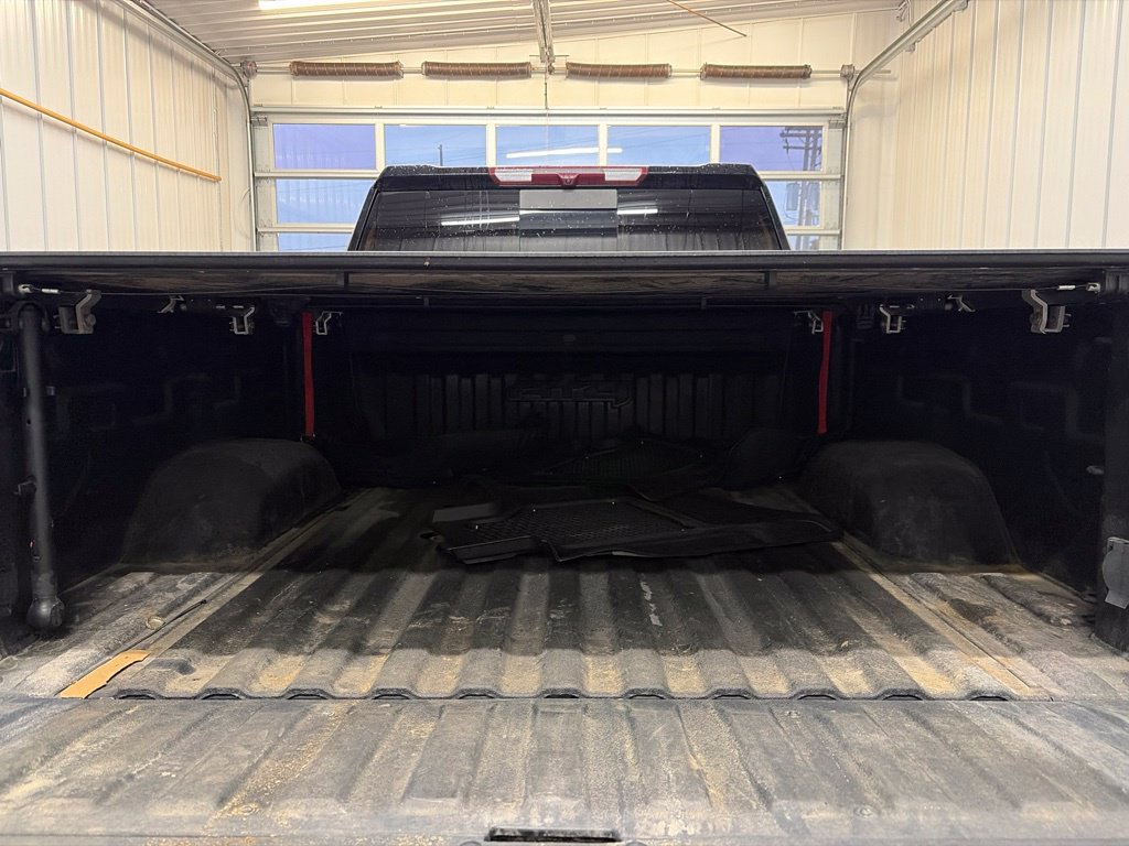 Used 2024 GMC Sierra 2500 AT4 w/ AT4 Preferred Package AWD/4WD image 16