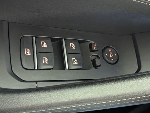 Used 2024 BMW X6 xDrive40i image 45