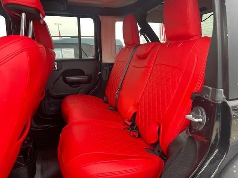 Used 2019 Jeep Wrangler Unlimited Sport S image 26