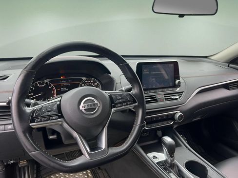Used 2020 Nissan Altima 2.5 SR FWD image 13