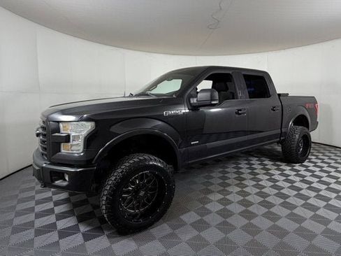 Used 2015 Ford F150 XLT w/ Equipment Group 302A Luxury image 2