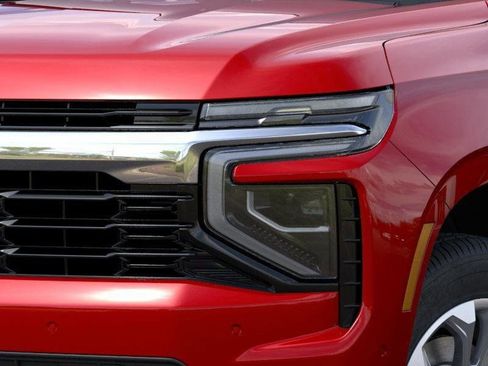 New 2026 Chevrolet Suburban LS w/ Max Trailering Package AWD/4WD image 10