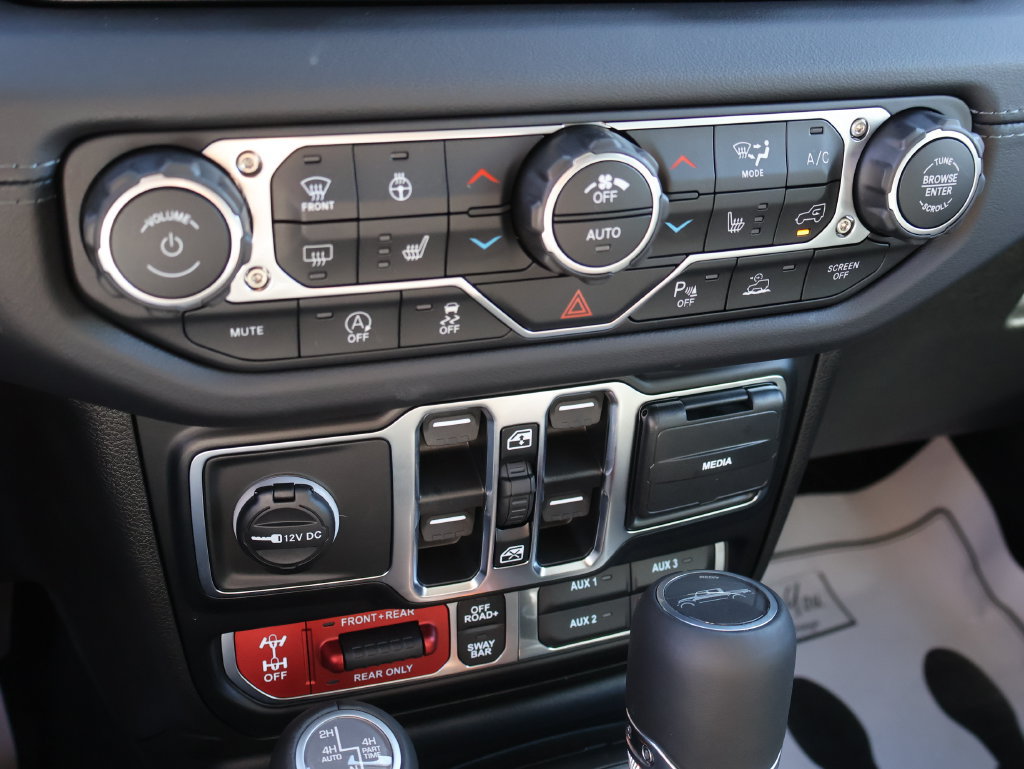 Used 2026 Jeep Gladiator Rubicon AWD/4WD image 35