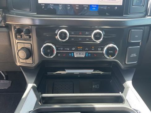 New 2025 Ford F250 Lariat w/ Chrome Package image 18