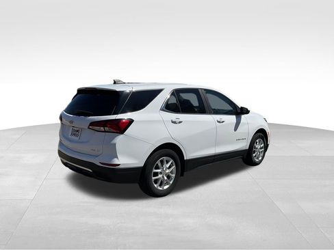 Used 2024 Chevrolet Equinox LT AWD/4WD image 32