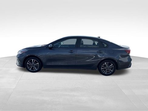 Certified 2023 Kia Forte LXS image 12