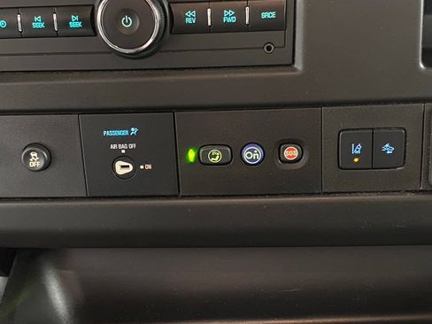 Used 2019 Chevrolet Express 3500 LT w/ LT Preferred Equipment Group RWD image 25